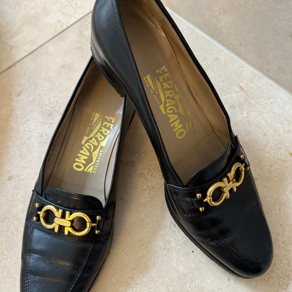 Salvatore Ferragamo Black Leather Loafers with Emblem, EU size 37 - Picture 1 of 6